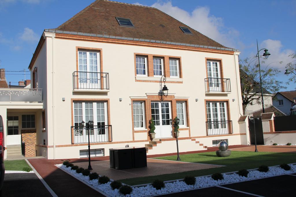 Villa Louis Victor Dizy Exteriör bild